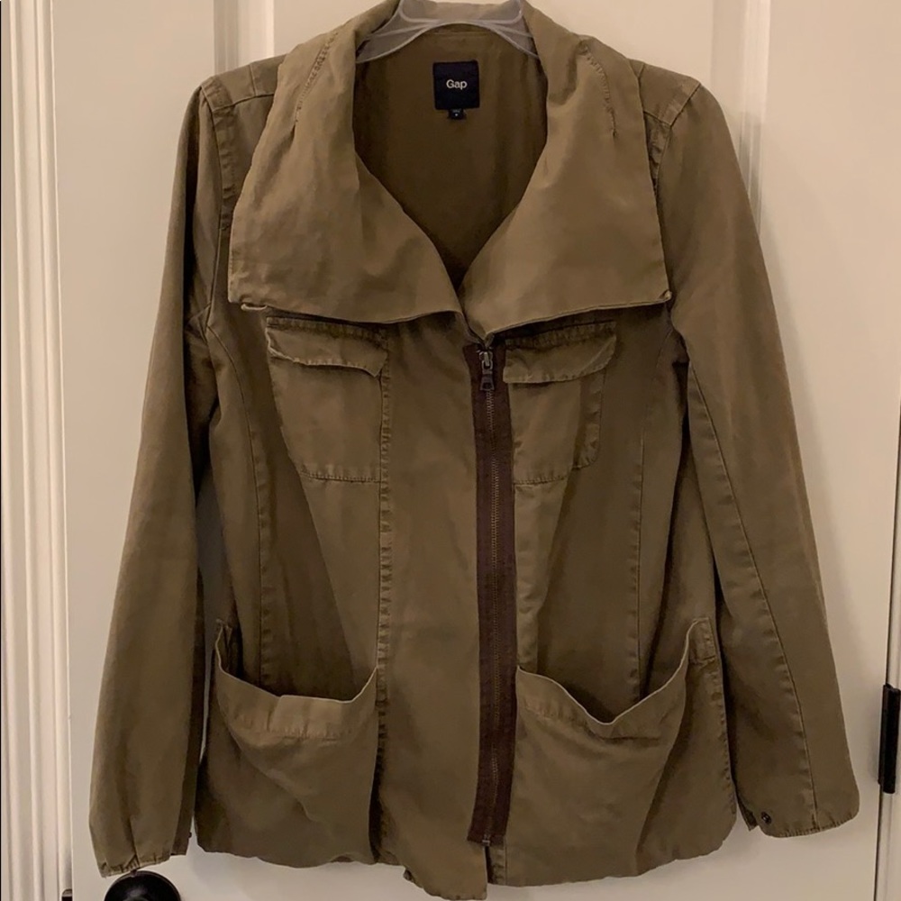 GAP Utility Jacket- GREAT fall transition piece!